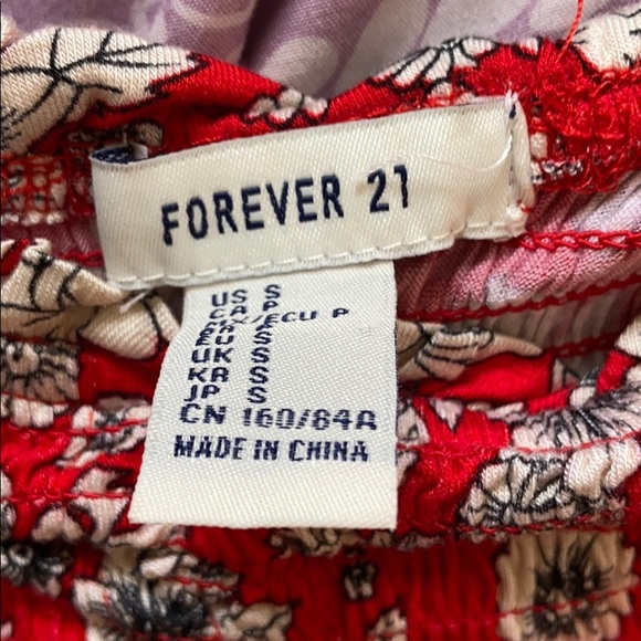 Forever 21 Floral Crop Top - Picture 9 of 9